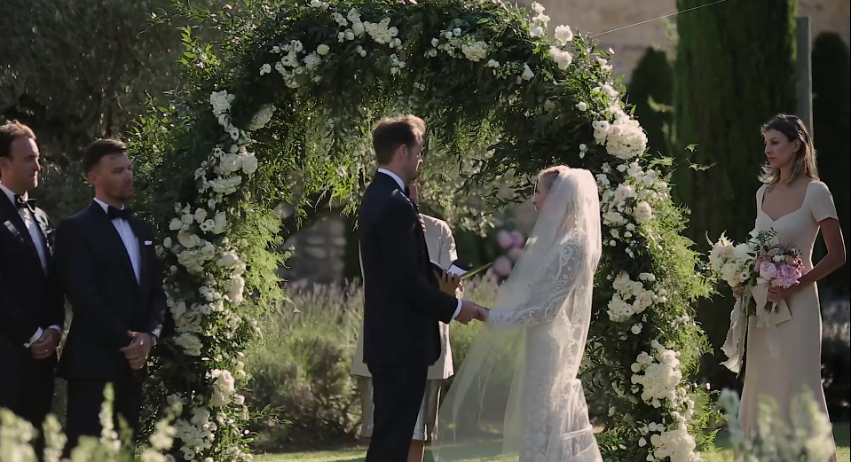Big Day Design - organic wedding chateau estoublon florals wedding event (11)