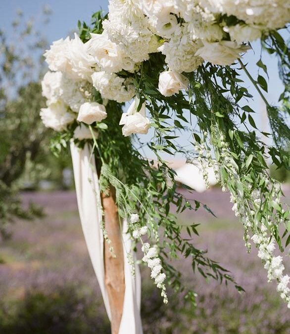 White wedding florals at Domaine de Patras