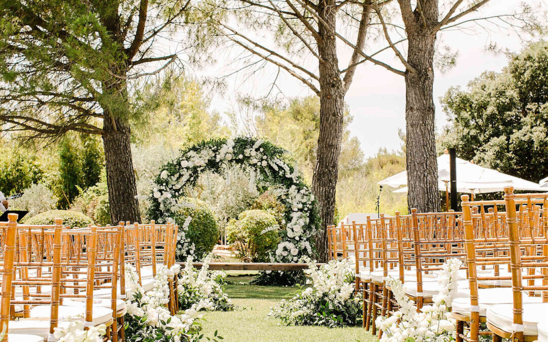 Scandinavian wedding at ‘Mas de La Rose’ in Provence