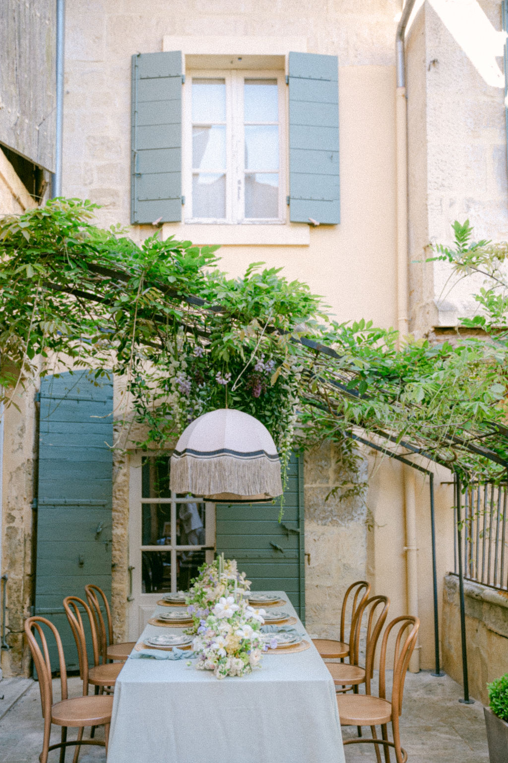 INTIMATE ALPILLES CELEBRATION