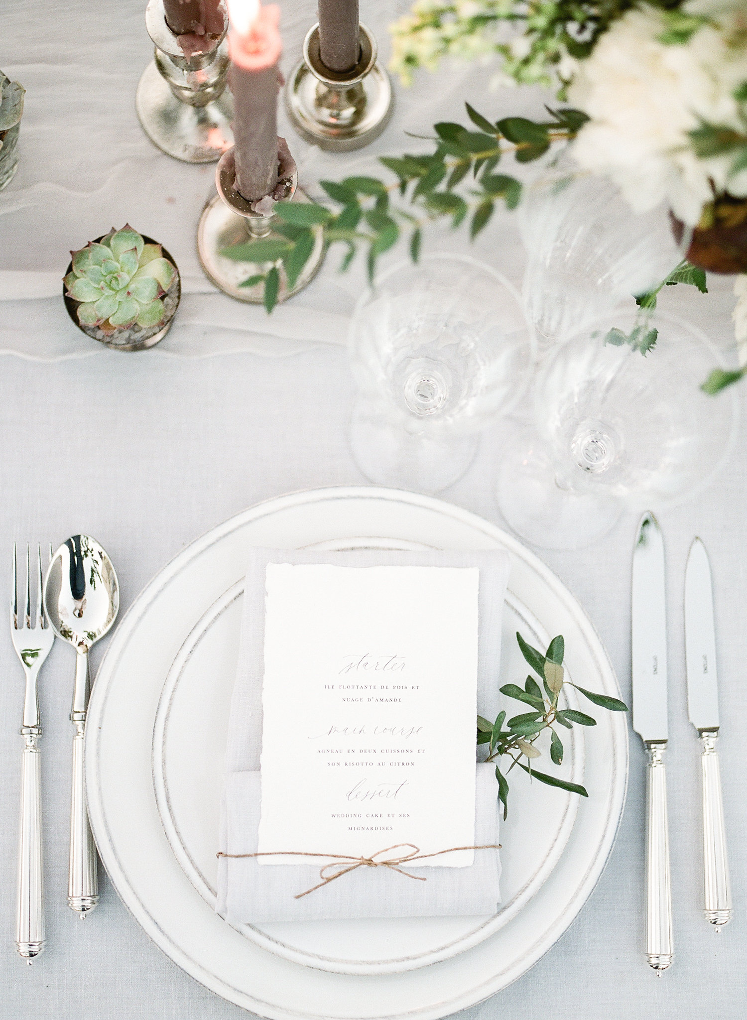 bigdaydesign-floral-designer-event-wedding-luxury-dinner-neutral-timeless-florist-designer-best-provence67