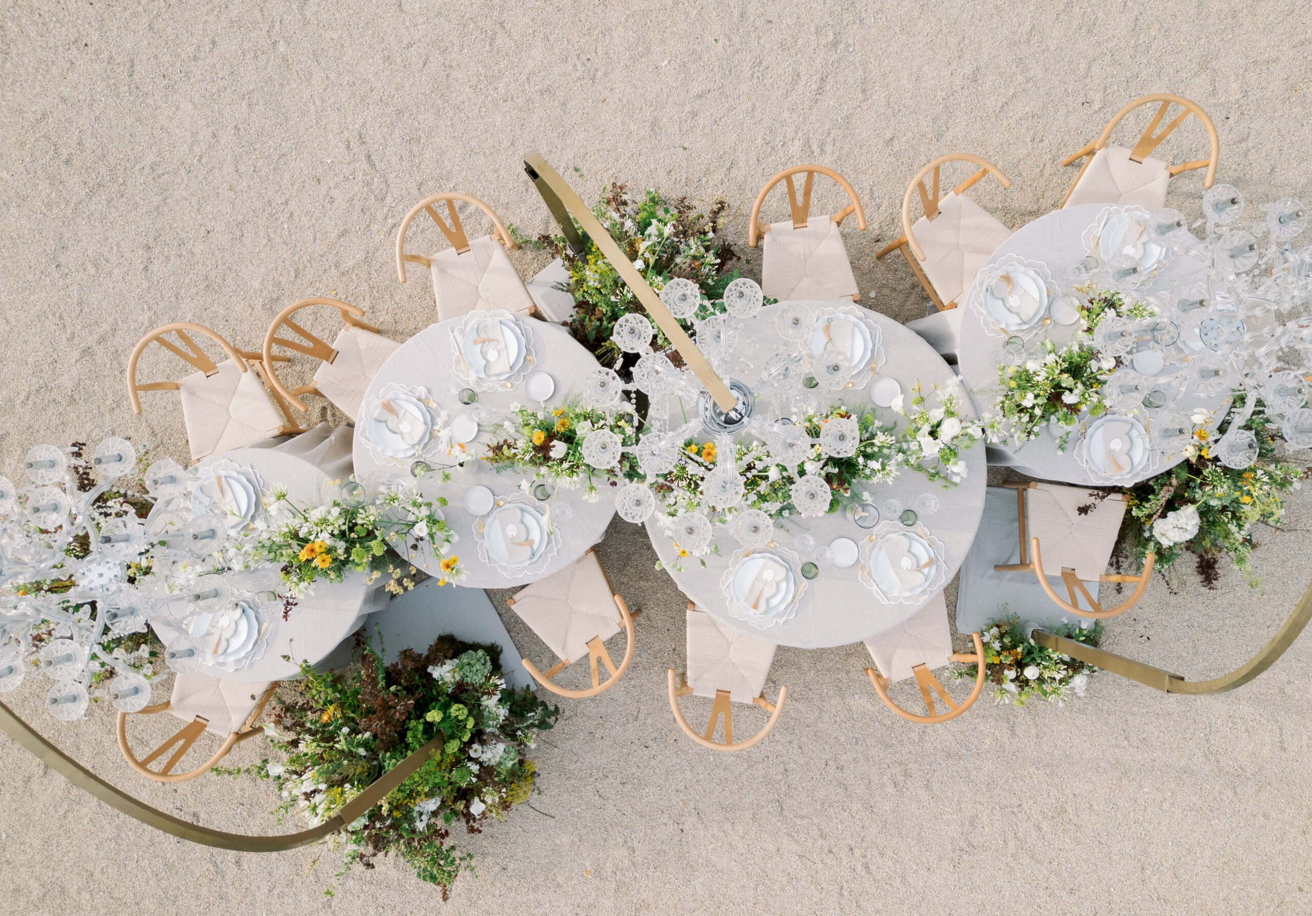 alpilles naturalistic wedding design floral designer provence